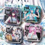 NTE GS25 Shinku Mint Lacrimosa Chiz Square Badge | nte.global NTE グッズ 이환 굿즈 | Mint, NTE 민트, NTE ミント, Lacrimosa, NTE 라크리모사, NTE ラクリモーサ, Chiz, NTE 치즈, NTE ちいちゃん, Shinku, NTE 真紅
